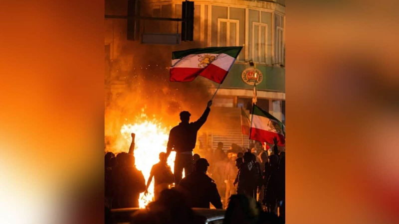 Analysts warn that Iran crisis carries potential nuclear risks